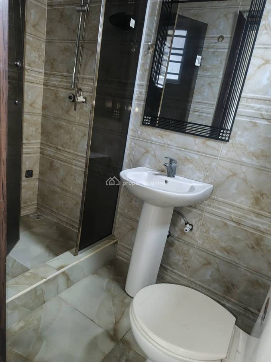 4 Bedrooms Semi Detached House with Bq, Off Circle Mall Drive, Osapa, Lekki, Lagos, Semi-detached Duplex for Rent