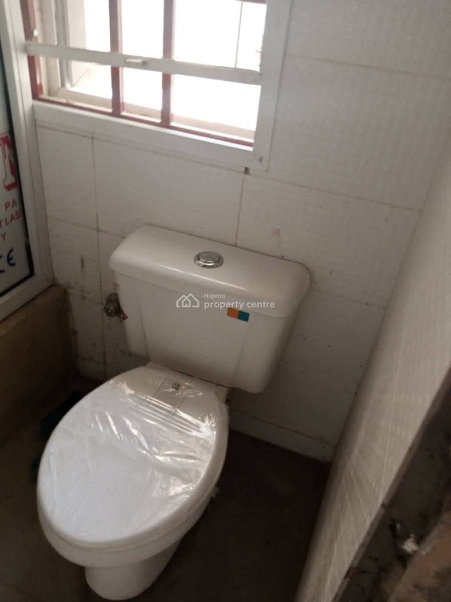 3-bedroom Flat, Coral Reef Apartment, Orchid Road, Lekki, Lagos, Flat / Apartment for Sale