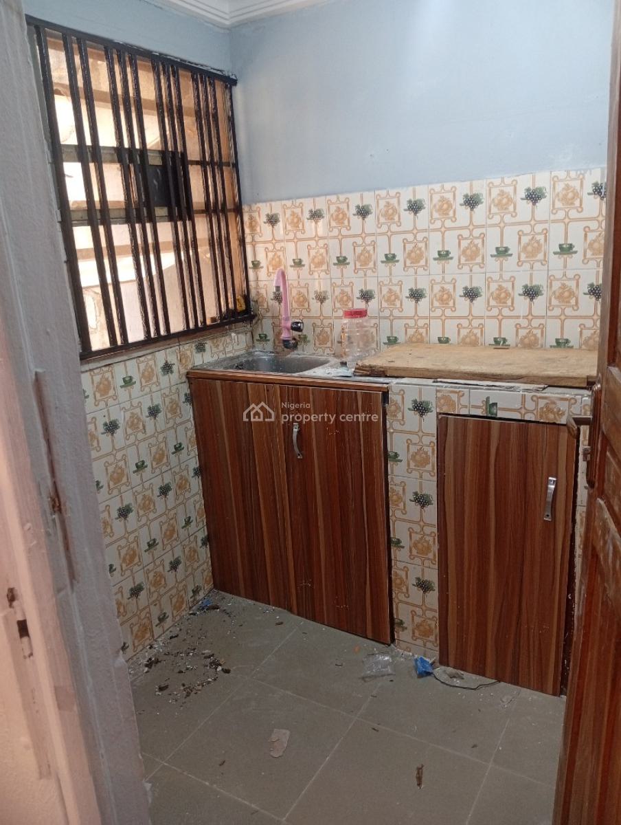 Executive Mini Flat, Felix Crescent ,obawole Ogba Lagos, Ogba, Ikeja, Lagos, Mini Flat (room and Parlour) for Rent