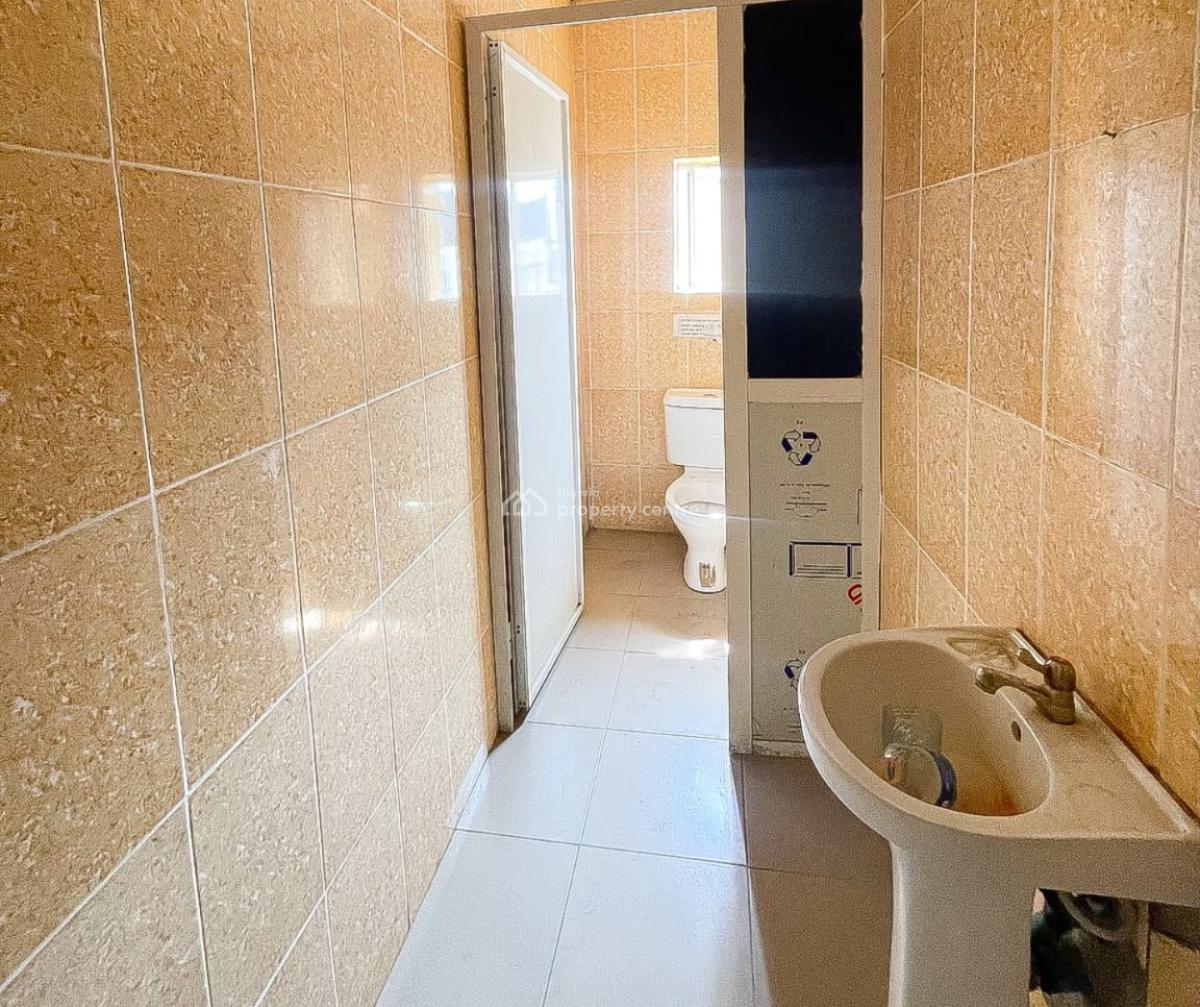 Strategic Location and Excellent Business  Shop Space, Igbo Efon, Lekki, Lagos, Shop for Rent