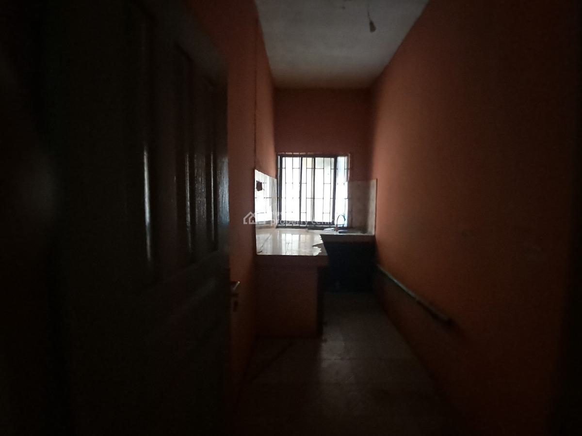 Decent 3 Bedroom Flat, Nubi Street, Oworonshoki, Kosofe, Lagos, Flat / Apartment for Rent