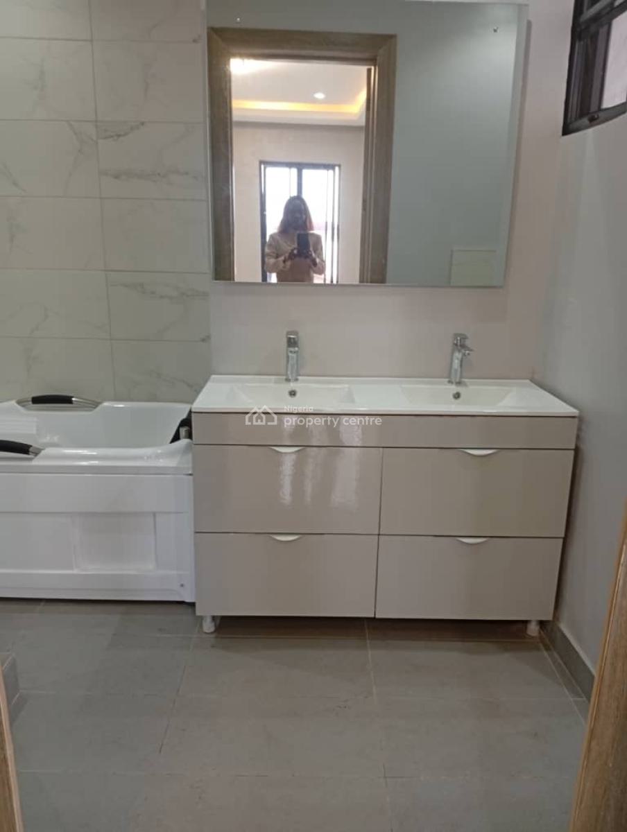 Luxury 4 Bedrooms Maisonette with Excellent Facilities with Bq, Platinium Place, Off Admiralty Way, Lekki Phase 1, Lekki, Lagos, House for Rent