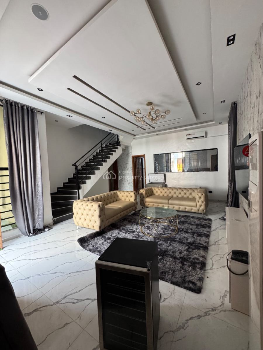 𝐁𝐄𝐀𝐔𝐓𝐈𝐅𝐔𝐋 4 𝐁𝐄𝐃𝐑𝐎𝐎𝐌 𝐃𝐄𝐓𝐀𝐂𝐇𝐄𝐃 𝐃𝐔𝐏𝐋𝐄𝐗, Chevron, Lekki, Lekki Phase 2, Lekki, Lagos, Detached Duplex for Rent