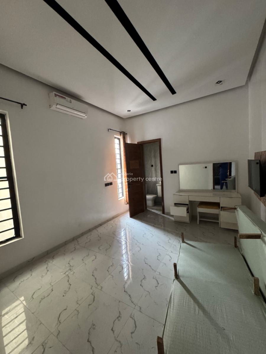 𝐁𝐄𝐀𝐔𝐓𝐈𝐅𝐔𝐋 4 𝐁𝐄𝐃𝐑𝐎𝐎𝐌 𝐃𝐄𝐓𝐀𝐂𝐇𝐄𝐃 𝐃𝐔𝐏𝐋𝐄𝐗, Chevron, Lekki, Lekki Phase 2, Lekki, Lagos, Detached Duplex for Rent
