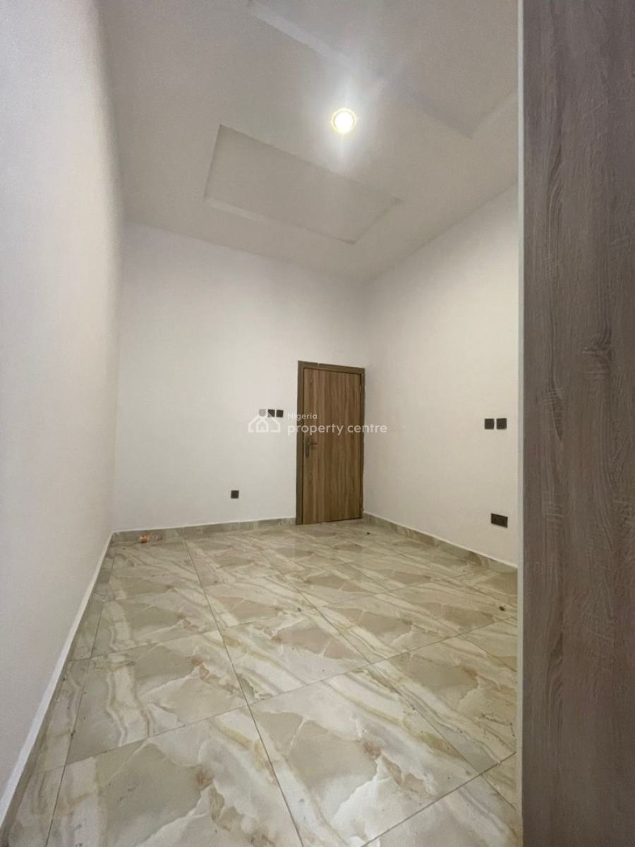 Semi Masters Bedroom, Standard Shared Apartment, Vgc, Harris Drive, Lekki, Lagos, Flat / Apartment for Rent