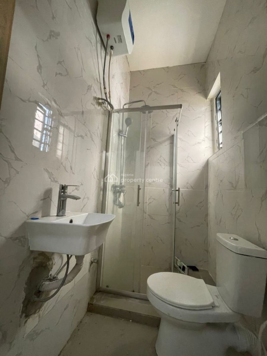 Semi Masters Bedroom, Standard Shared Apartment, Vgc, Harris Drive, Lekki, Lagos, Flat / Apartment for Rent