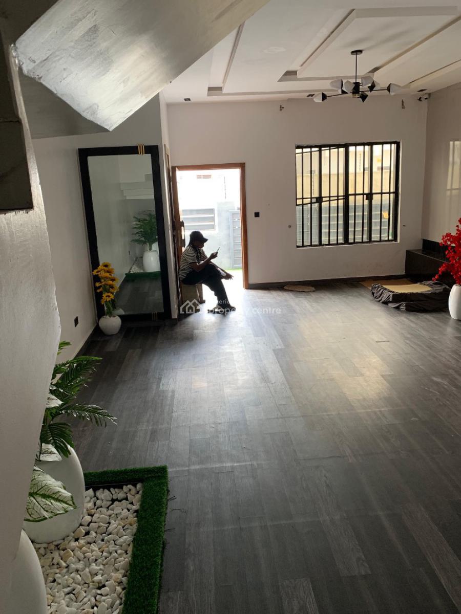 4bedroom Semi Detached Duplex, Orchid Road, Lekki, Lagos, Semi-detached Duplex for Rent
