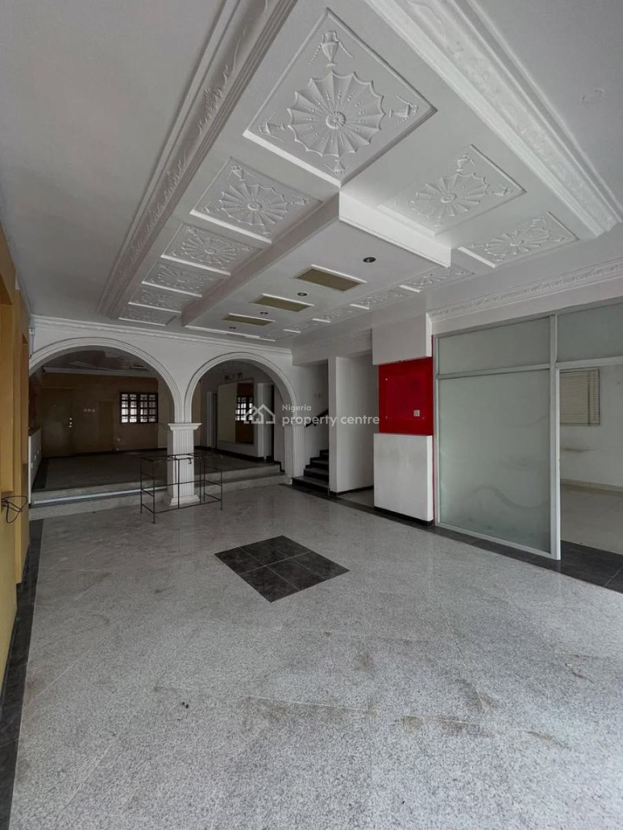 5 Bedrooms Semi Detached Duplex with Bq, Lekki Phase 1, Lekki, Lagos, Semi-detached Duplex for Rent