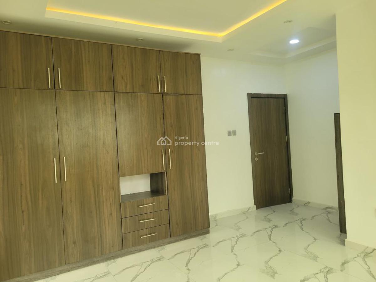 Spacious 2 Bedroom Apartment, Ikate, Lekki, Lagos, Flat / Apartment for Rent