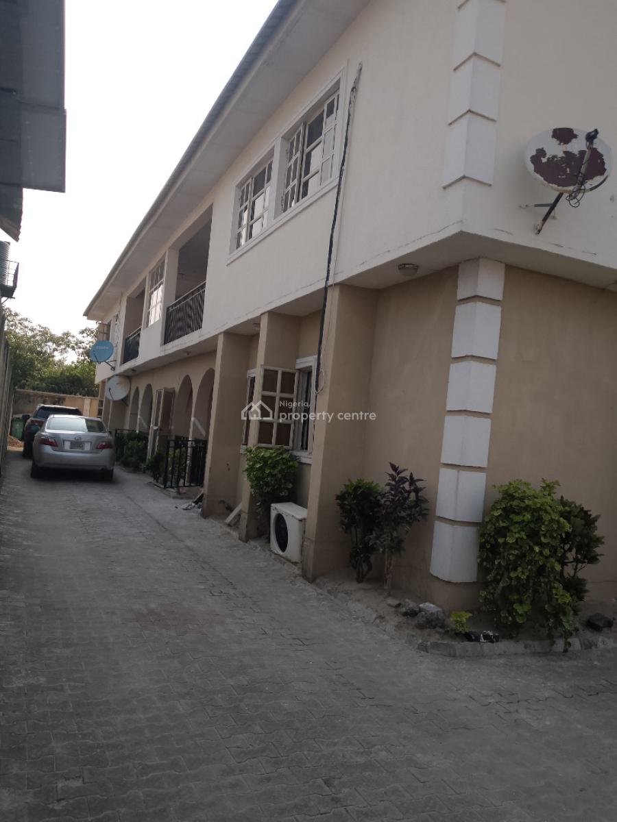 Massive 3bedrooms Flat, Ologunfe Awoyaya Ibeju-lekki Lagos, Awoyaya, Ibeju Lekki, Lagos, Flat / Apartment for Rent