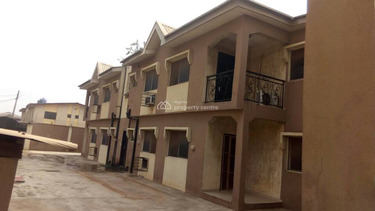 Block of 6 Flats at Jumofak Ikorodu, Sobona Street, Igbo-oluwo Estate Jumofak, Jumofak, Ikorodu, Lagos, Block of Flats for Sale