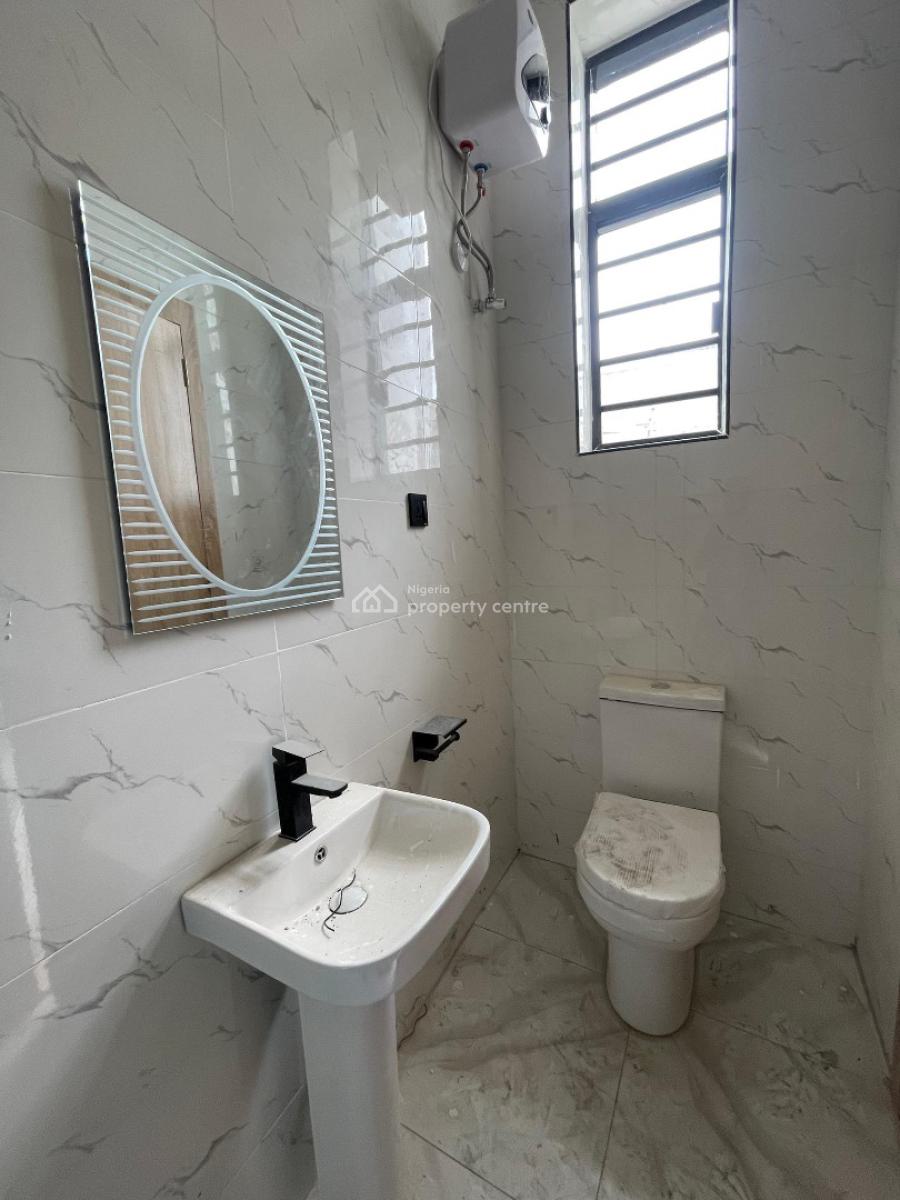 Elegant 4 Bedrooms Terraced Duplex with Bq in Secured Estate, Chevron, Lekki, Lagos, Terraced Duplex for Sale