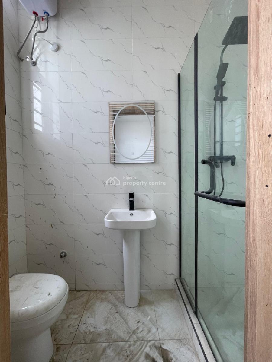 Elegant 4 Bedrooms Terraced Duplex with Bq in Secured Estate, Chevron, Lekki, Lagos, Terraced Duplex for Sale