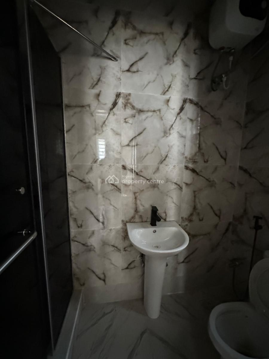 2 Bedrooms Flat, Off Mobil Road, Ajah, Lagos, Flat / Apartment for Sale