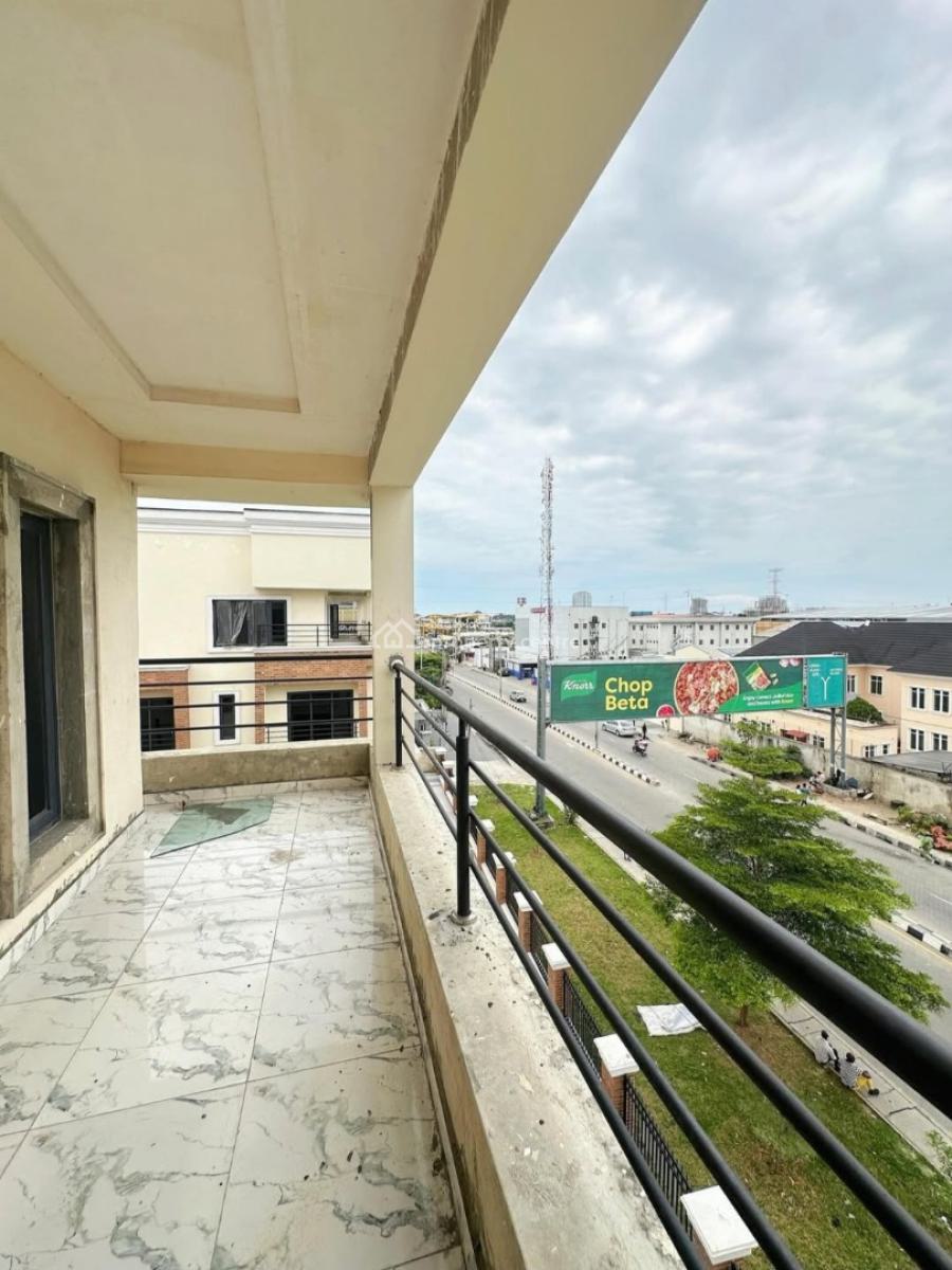Newly Built and Serviced with 24/7 Power Supply 2 Bedroom En-suite Pen, Lekki Phase 1, Lekki, Lagos, Flat / Apartment for Rent