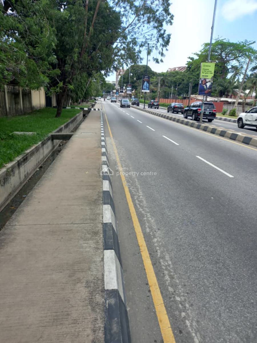 a Massive Land with a 7 Bedroom Duplex with a Bq, Alexander Road, Ikoyi, Lagos, Mixed-use Land for Sale