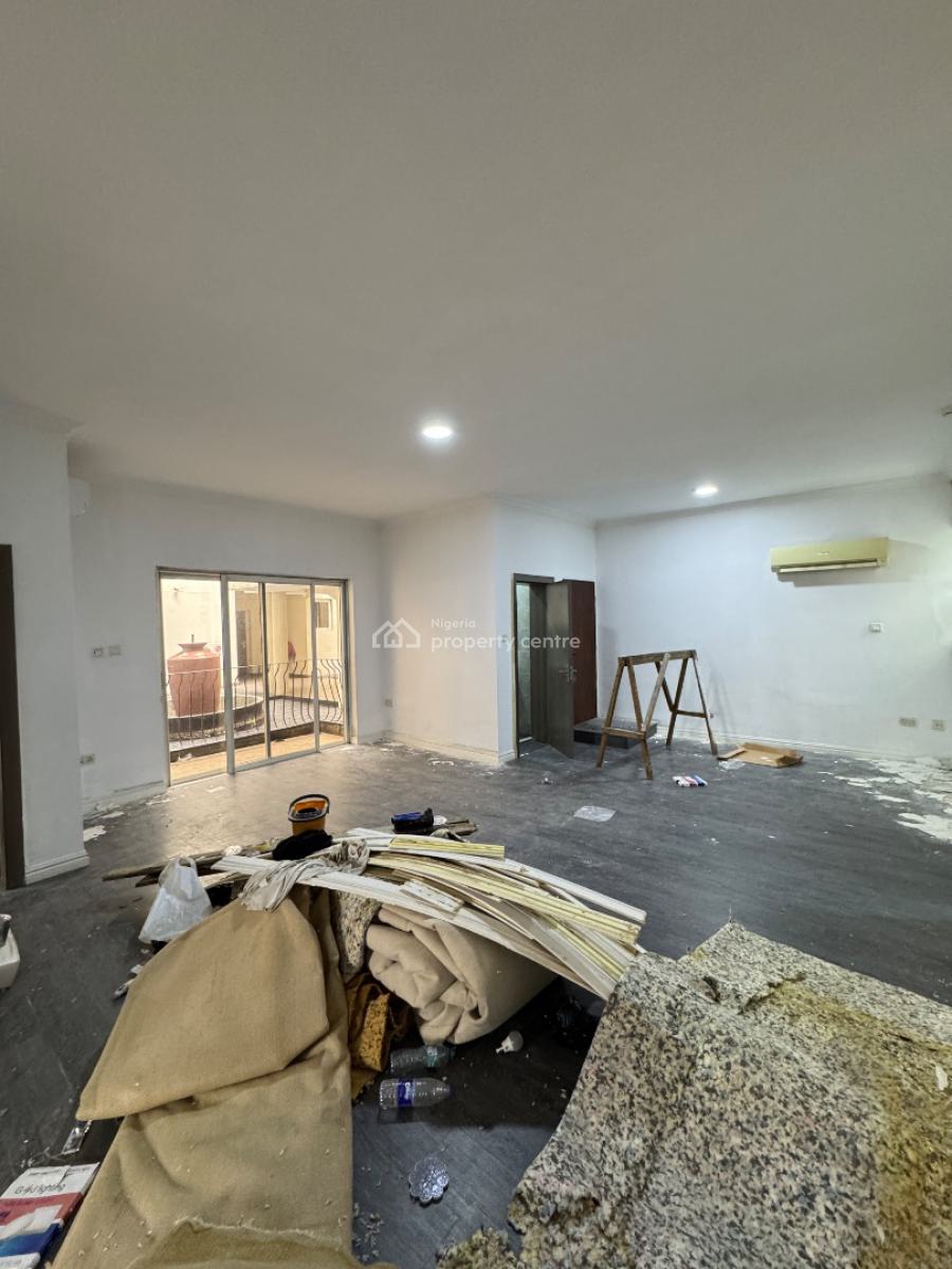 Well Maintained 3bedroom Flat with Bq on The Ground Floor, Lekki Phase 1, Lekki, Lagos, Flat / Apartment for Rent