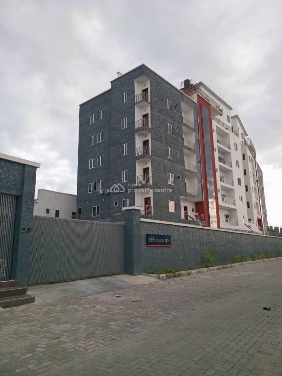 4 Bedroom Apartment in a Serviced and Secured Estate, Osapa, Osapa, Lekki, Lagos, Flat / Apartment for Rent
