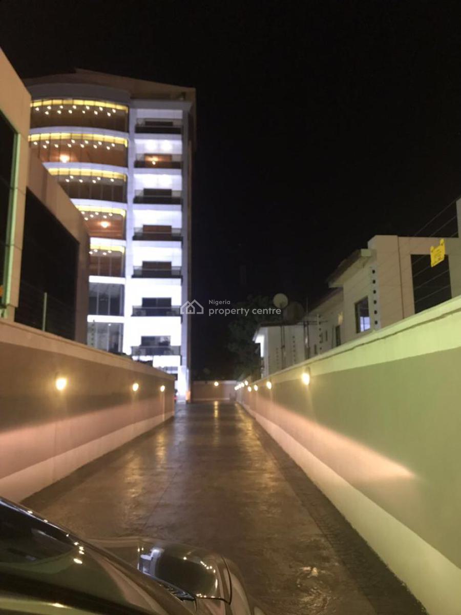 8 Floors + Penthouse Land Area Is 1360 Sqm Each Floor 395 Square Meter, Victoria Island (vi), Lagos, Plaza / Complex / Mall for Sale