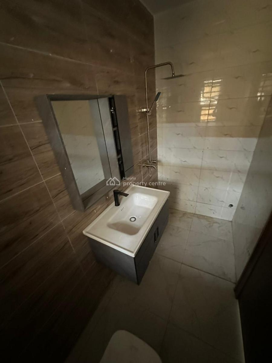 Well Built 3 Bedroom Apartments and 1 Room Bq, Main, Wuye, Abuja, Flat / Apartment for Rent