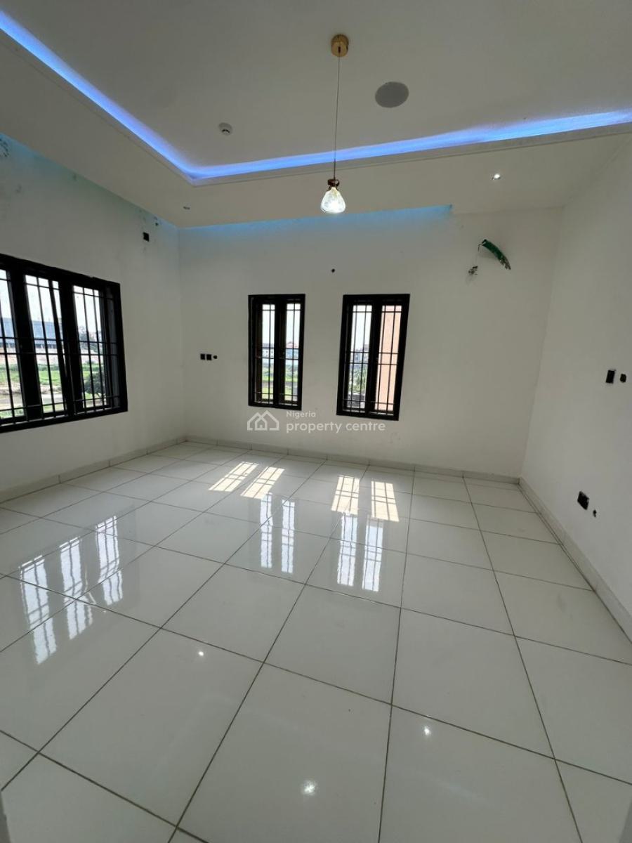 Smart Features &gated 5 Beds Duplex,+2 Living Rms & 1 Room Bq+solar, Wuye, Abuja, Semi-detached Duplex for Sale