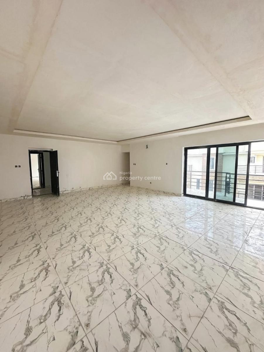 Newly Built and Serviced with 24/7 Power Supply 3 Bedroom En-suite Pen, Lekki Phase 1, Lekki, Lagos, Flat / Apartment for Rent