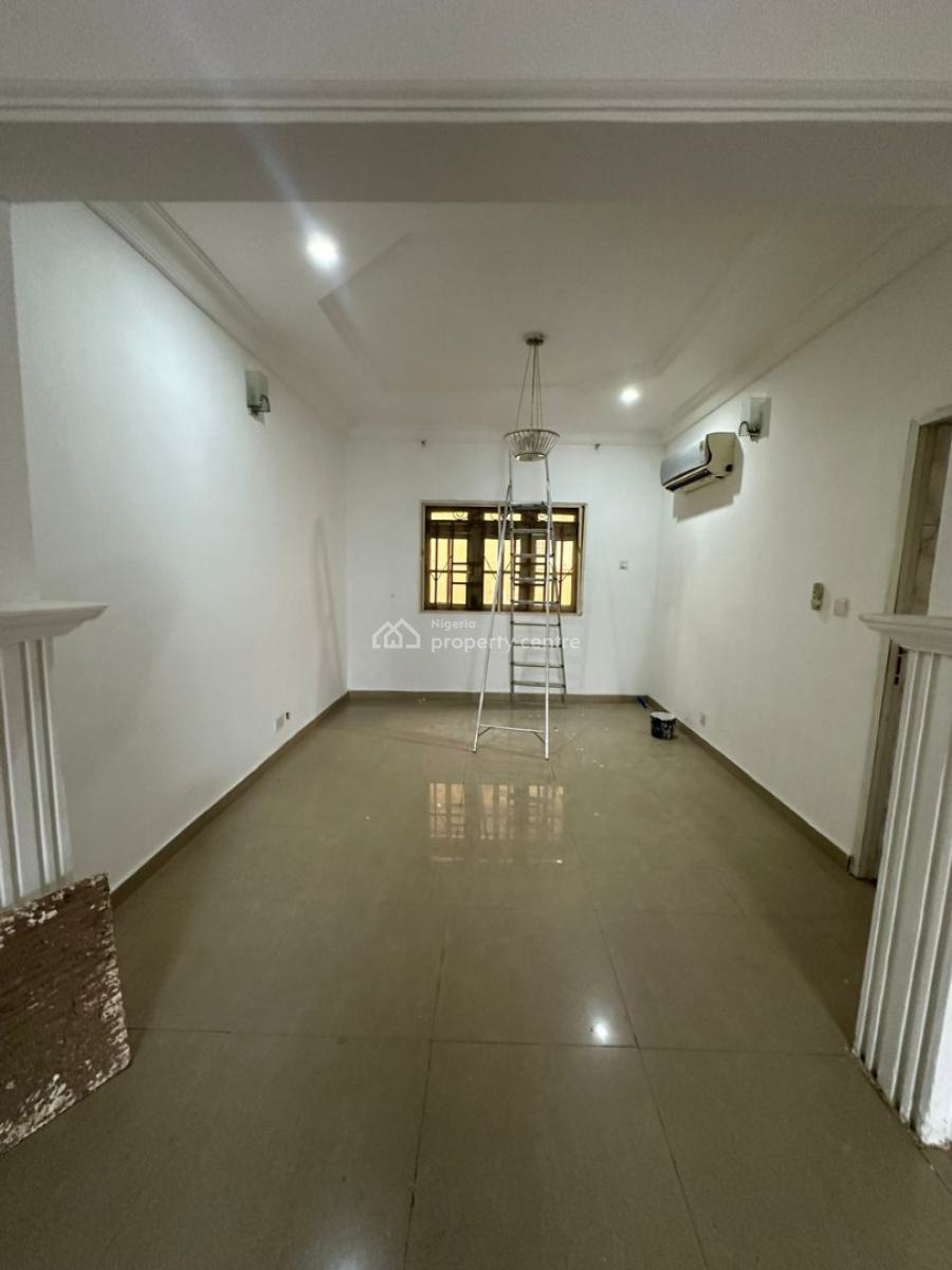 Well Built 3 Bedroom Bungalow 2 Rooms Bq 1 Gate House, Lugbe District, Abuja, Semi-detached Bungalow for Sale