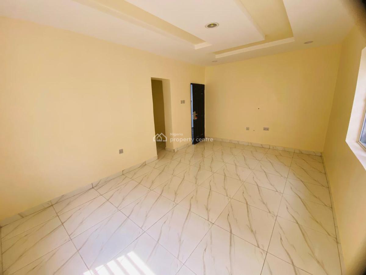 Elegant and 3-bedroom Flat, Wuye, Abuja, Flat / Apartment for Sale