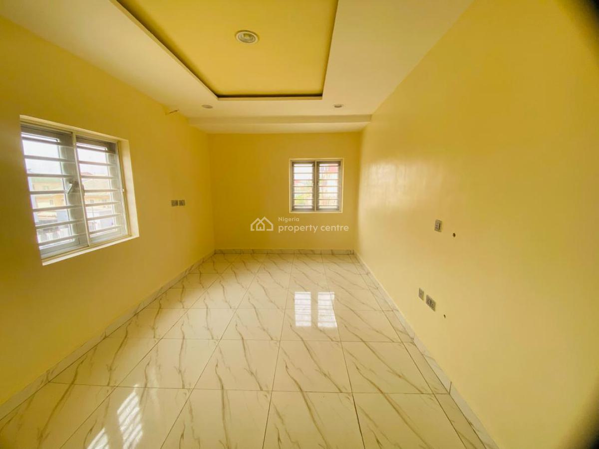 Elegant and 3-bedroom Flat, Wuye, Abuja, Flat / Apartment for Sale