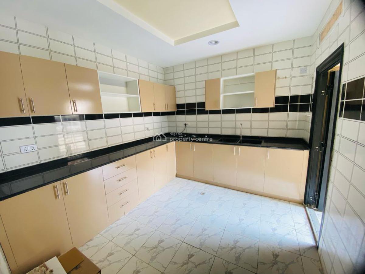 Elegant and 3-bedroom Flat, Wuye, Abuja, Flat / Apartment for Sale