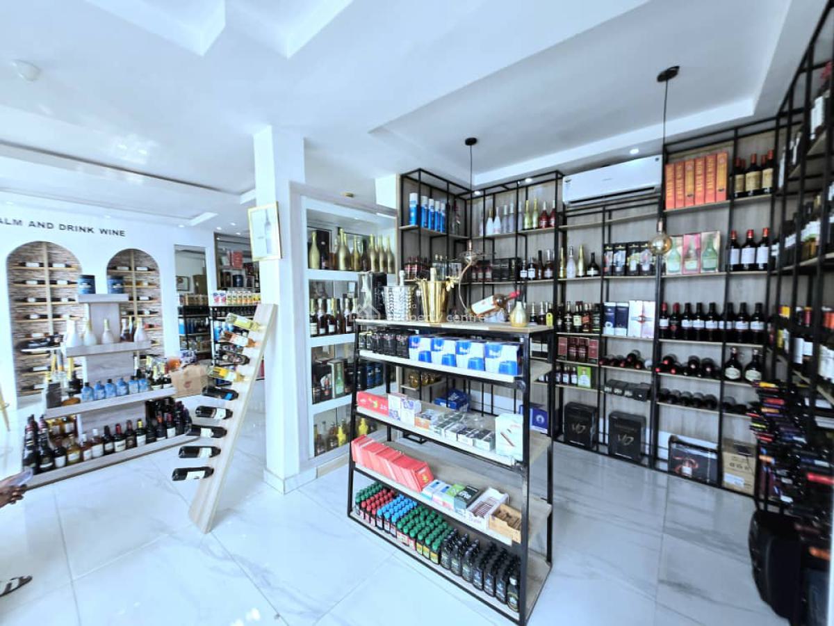 60sqm Shop Space Ground Floor Facing Road in a Busy Environment, Lekki Phase 1, Lekki, Lagos, Shop for Rent
