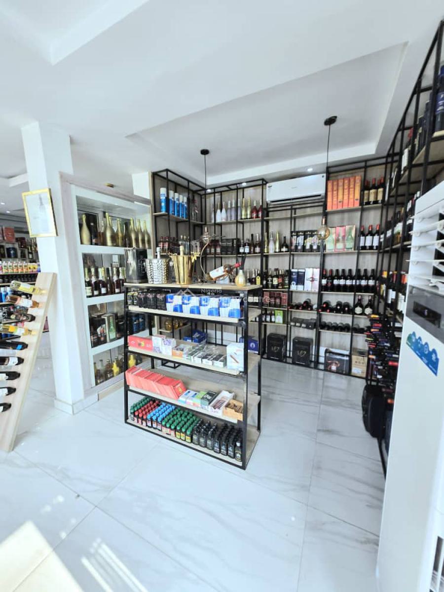60sqm Shop Space Ground Floor Facing Road in a Busy Environment, Lekki Phase 1, Lekki, Lagos, Shop for Rent
