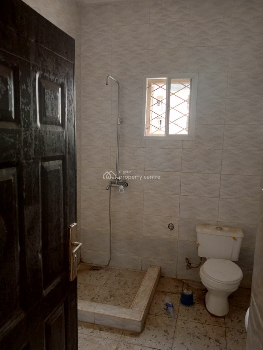 a Well Finished 3bedroom Flat at River Park, Cluster4 River Park Estate, Lugbe District, Abuja, Flat / Apartment for Rent