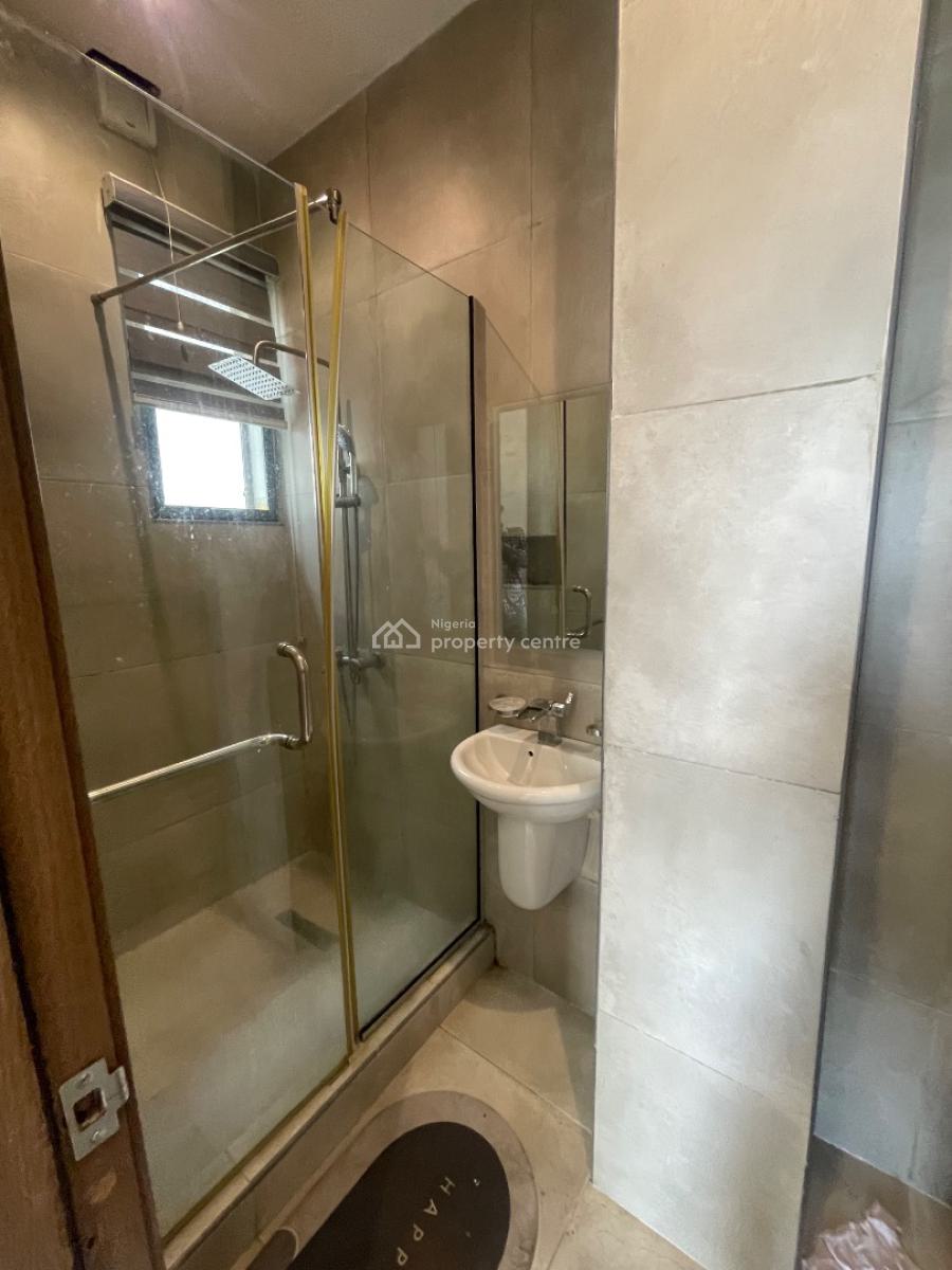 Executive 2 Bedroom, Lekki Phase 1, Lekki, Lagos, Flat / Apartment for Rent