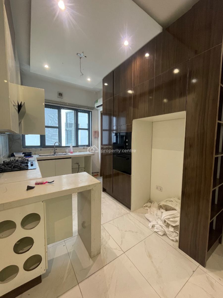 Executive 2 Bedroom, Lekki Phase 1, Lekki, Lagos, Flat / Apartment for Rent