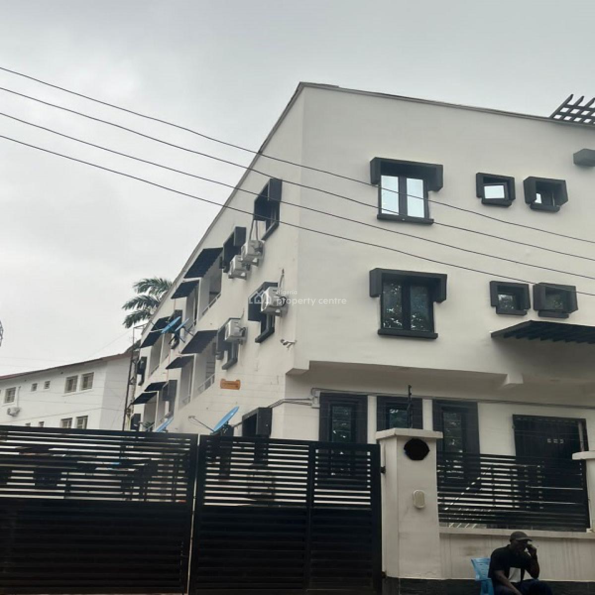 Tastefully 3 Bedroom Apartment, Garki, Abuja, Flat / Apartment for Sale