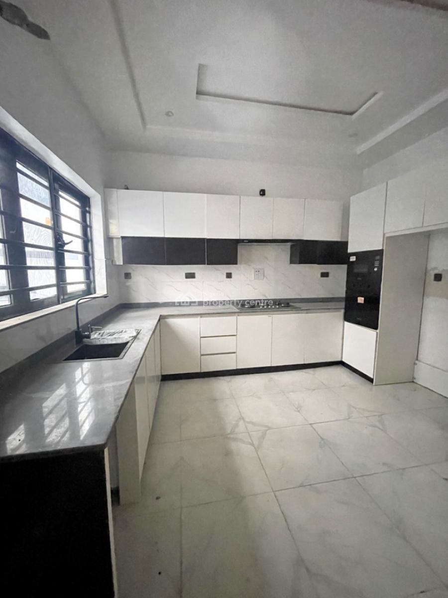 Spacious 5 Bedroom Fully-detached Duplex with a Bq, Ologolo, Lekki, Lagos, Detached Duplex for Sale