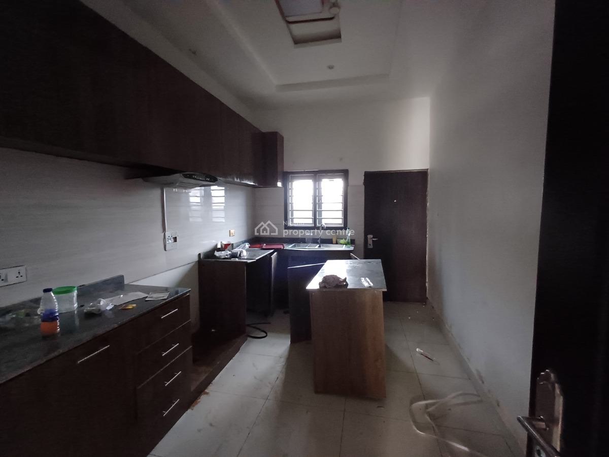 2 Bedroom Flat on The Ground Floor, Jahi, Abuja, Flat / Apartment for Rent
