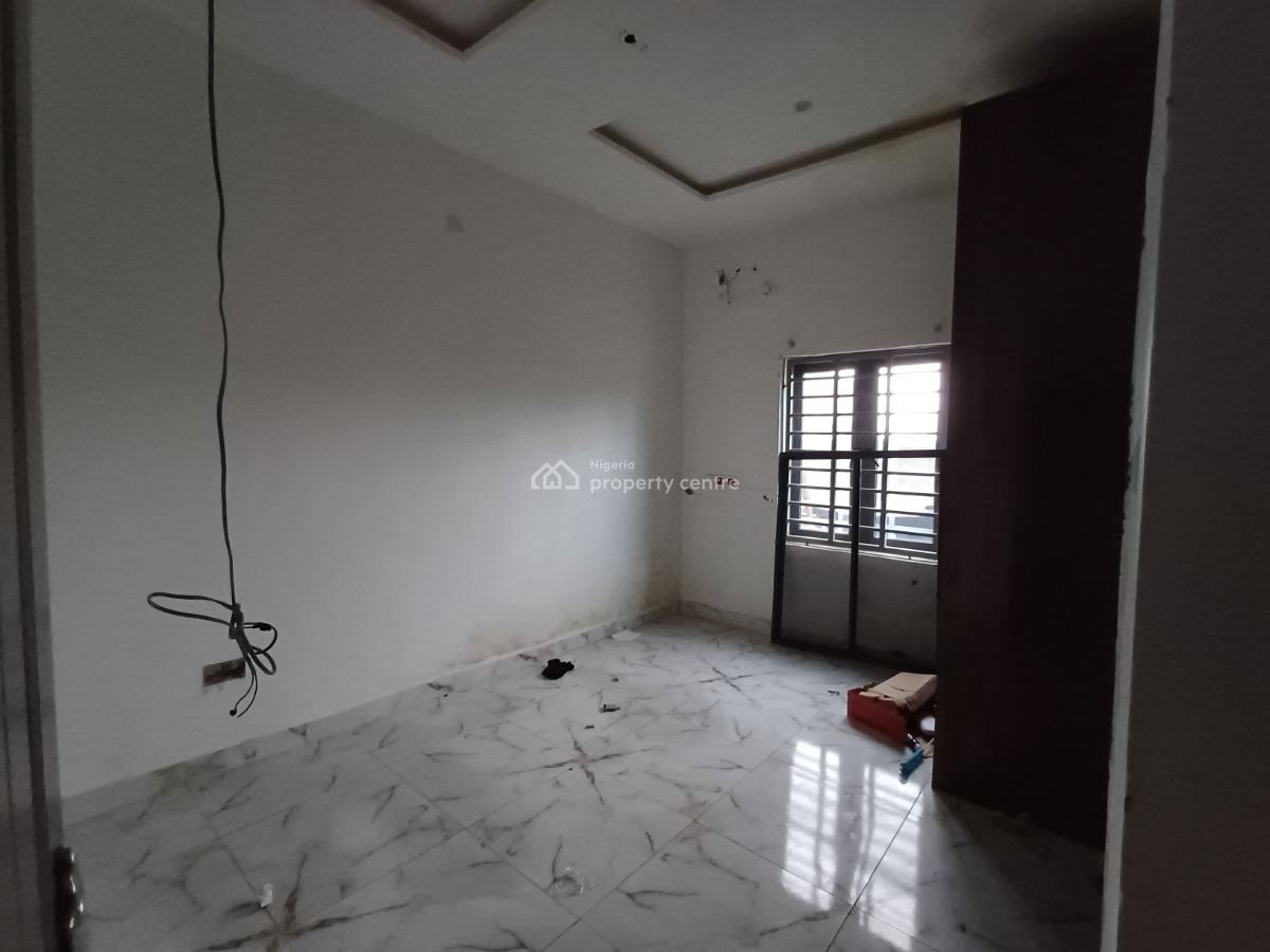 2 Bedroom Flat on The Ground Floor, Jahi, Abuja, Flat / Apartment for Rent