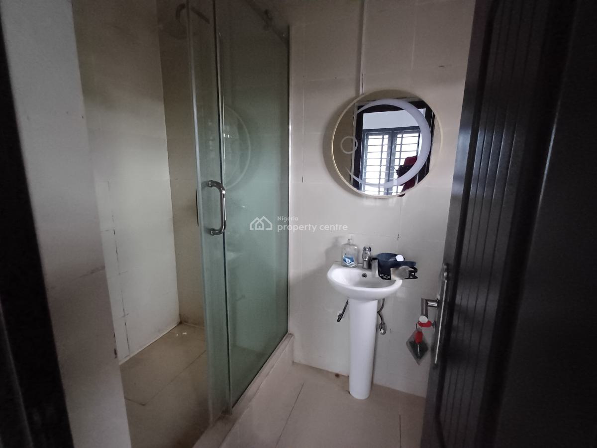 2 Bedroom Flat on The Ground Floor, Jahi, Abuja, Flat / Apartment for Rent