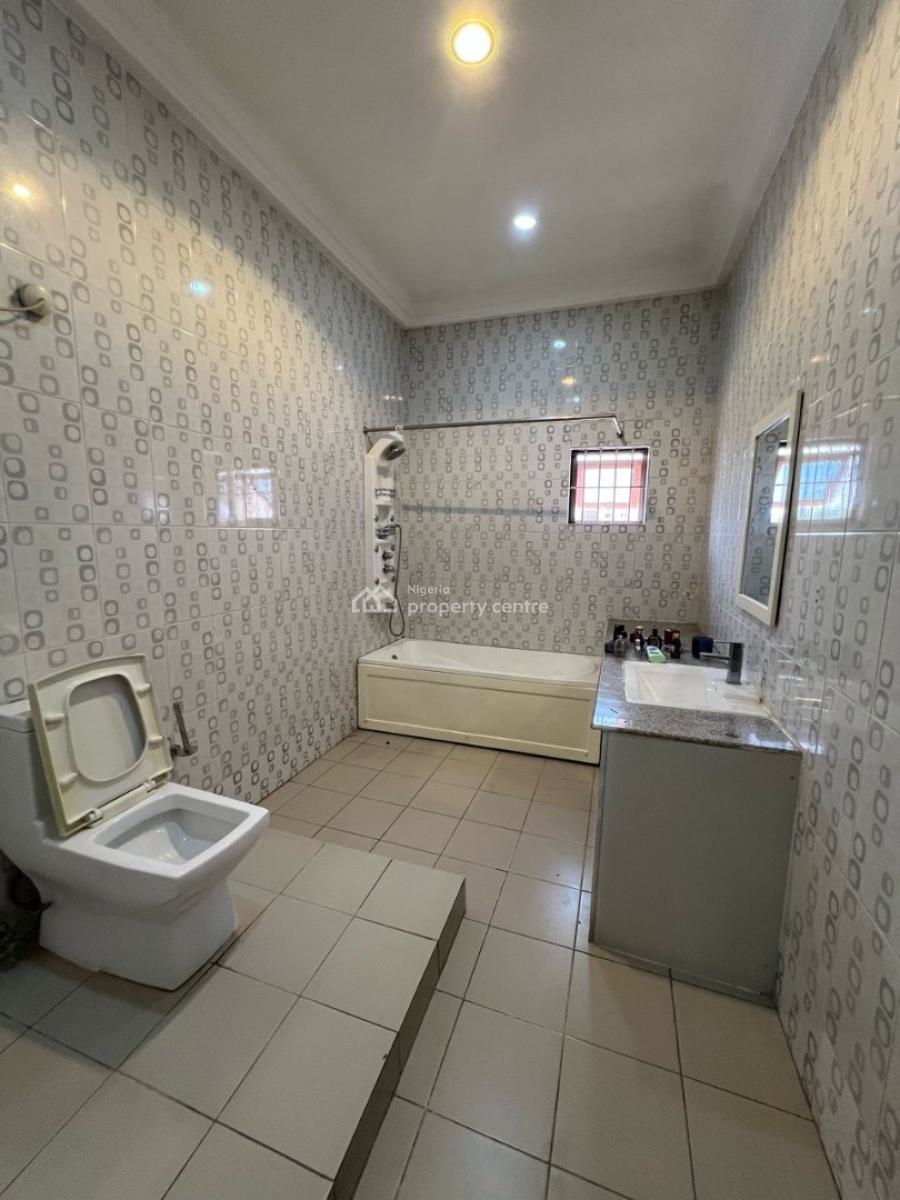 Very Spacious and 4 Bedroom with Bq Corner Unit, Katampe Extension, Katampe, Abuja, Terraced Duplex for Rent