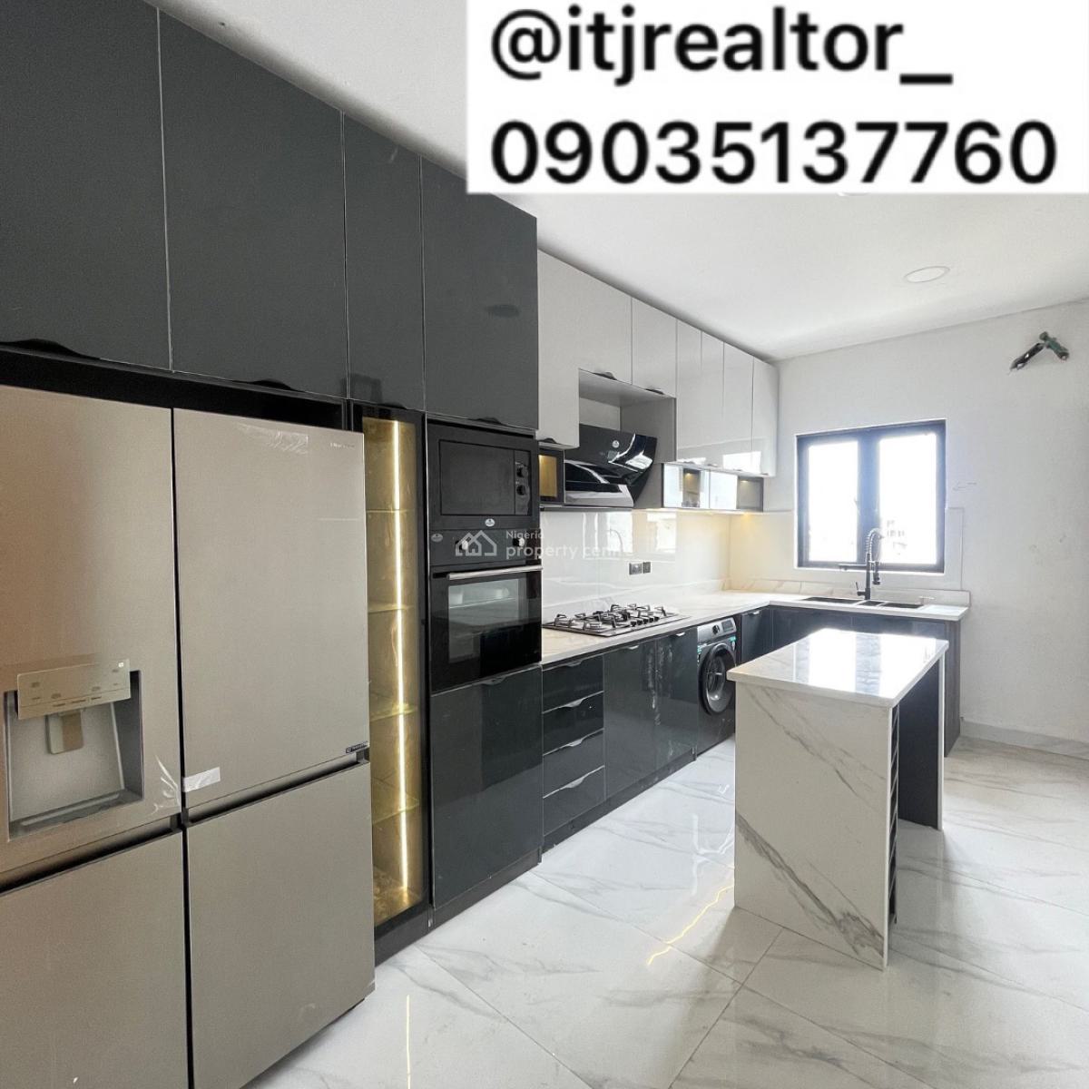 Stunning 2 Bedroom Apartment with Bq, Lekki Phase 1, Lekki Phase 1, Lekki, Lagos, Block of Flats for Sale