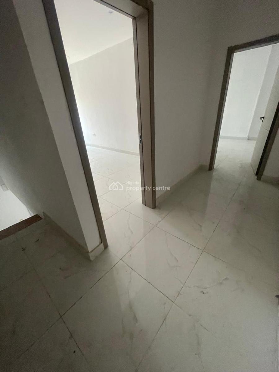 2 Bedroom Maisonnette   15m Service Charge 2.5m Agency Legal Cauti, Lekki Phase 1, Lekki, Lagos, Terraced Duplex for Rent