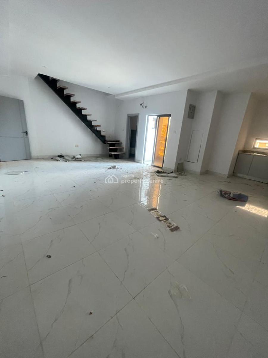 2 Bedroom Maisonnette   15m Service Charge 2.5m Agency Legal Cauti, Lekki Phase 1, Lekki, Lagos, Terraced Duplex for Rent