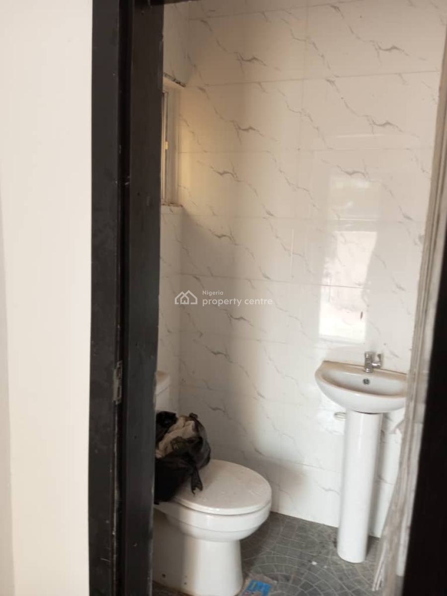 Spacious  4 Bedroom Semi Detached Duplex, Magboro, Ogun, Semi-detached Duplex for Sale