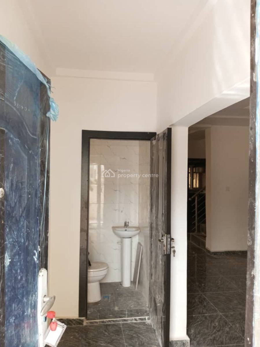 Spacious  4 Bedroom Semi Detached Duplex, Magboro, Ogun, Semi-detached Duplex for Sale