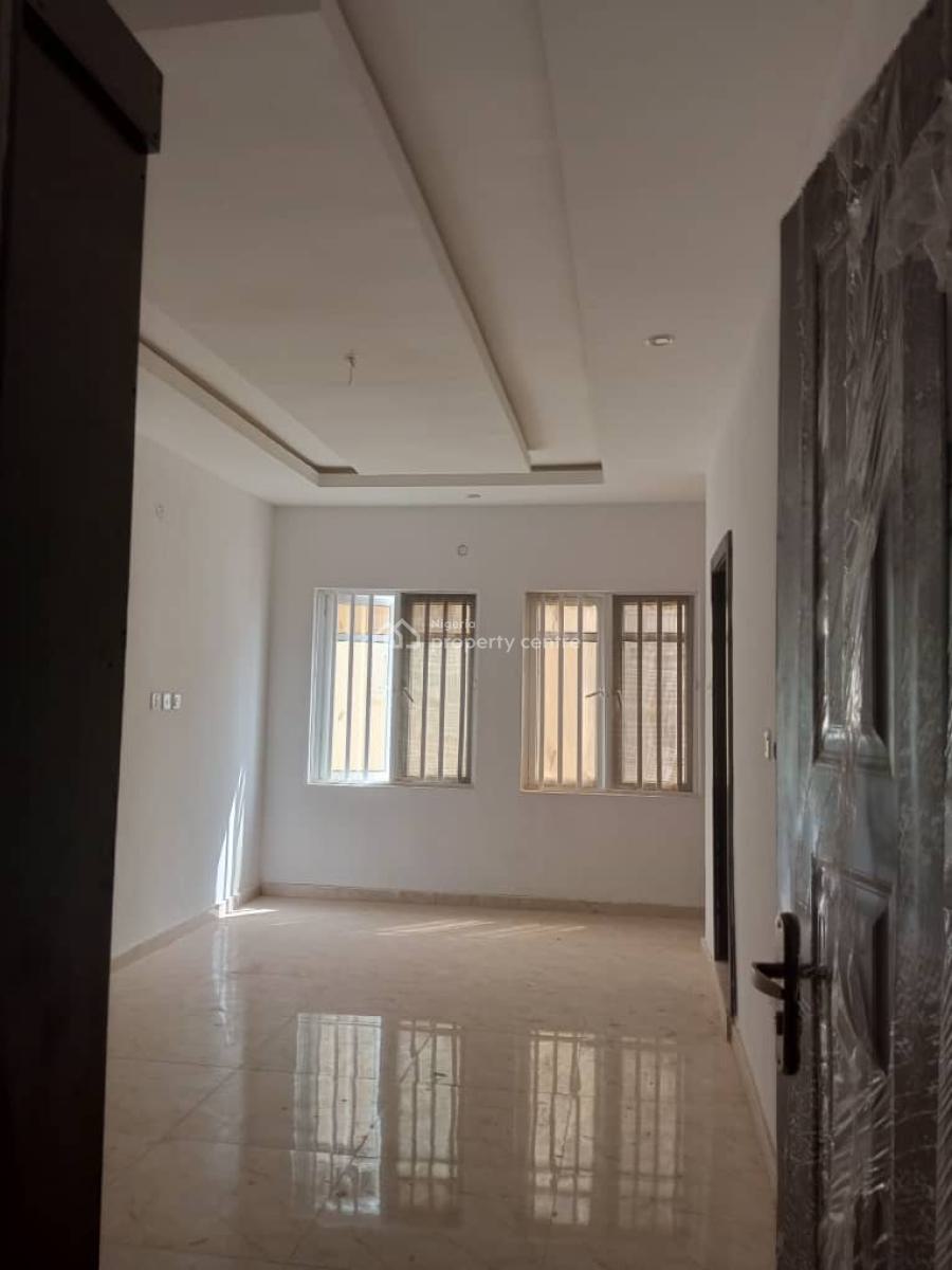 Spacious  4 Bedroom Semi Detached Duplex, Magboro, Ogun, Semi-detached Duplex for Sale