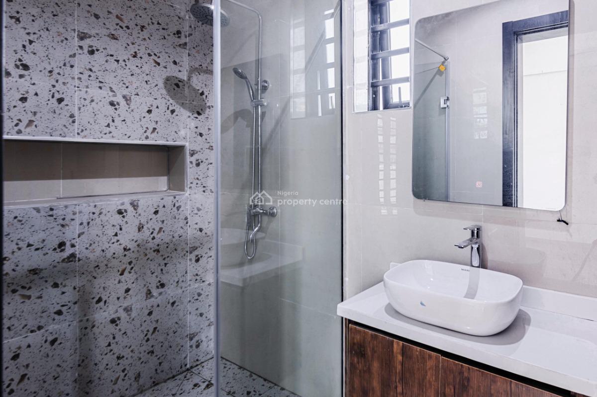 2-bedroom Apartment with Bq, Lekki Phase 1, Lekki, Lagos, Flat / Apartment for Sale
