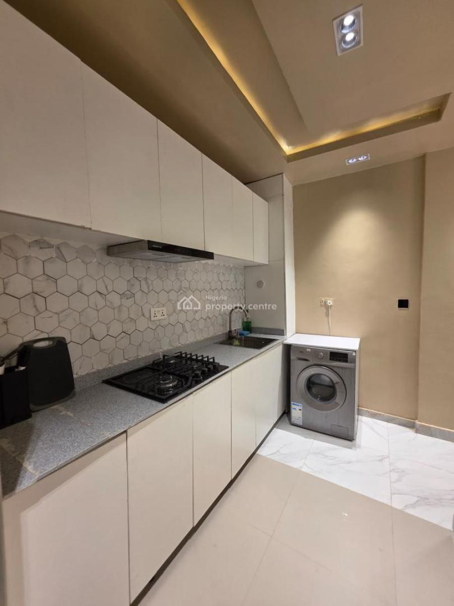 Spacious 1 Bedroom Apartment with Excellent Facilities, Admiralty Way, Lekki Lagos., Lekki Phase 1, Lekki, Lagos, Mini Flat (room and Parlour) Short Let