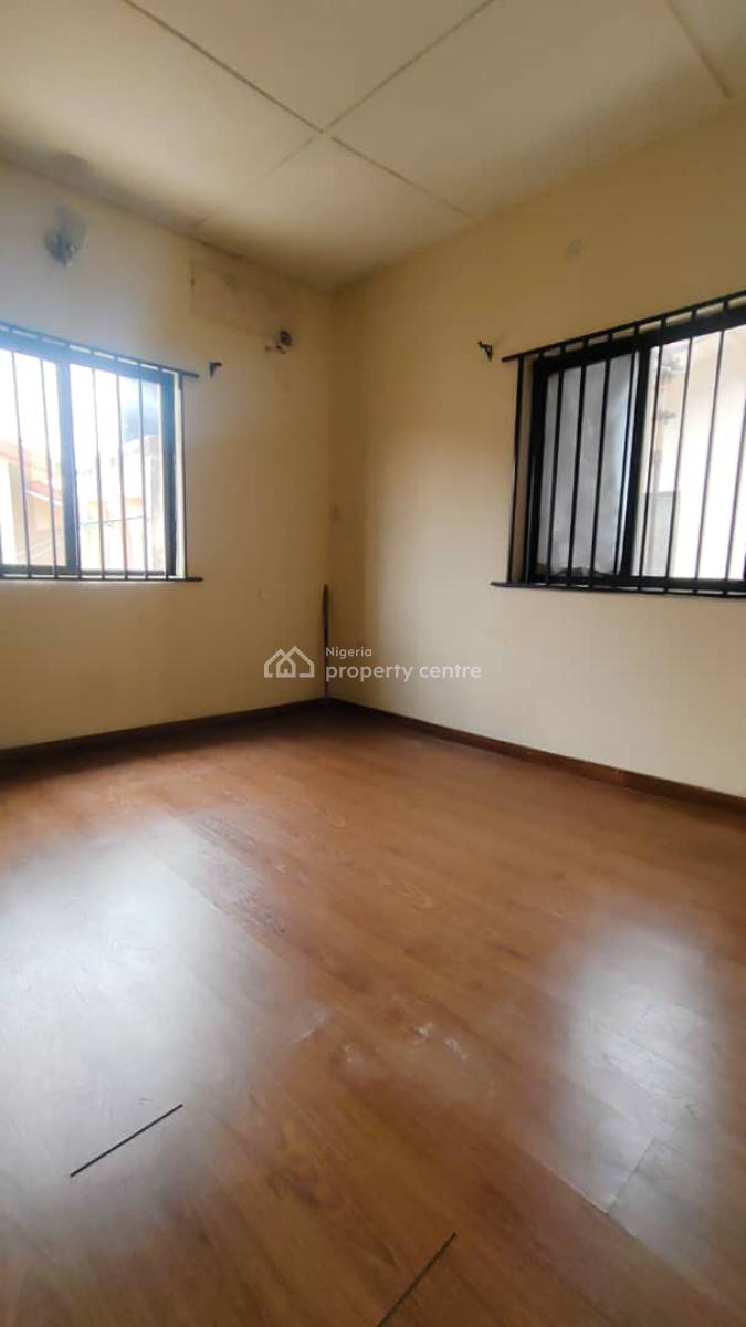 Well Maintained 4 Bedroom Semi Detached Duplex, Mobolaji Johnson Estate, Lekki Phase 1, Lekki, Lagos, Semi-detached Duplex for Sale
